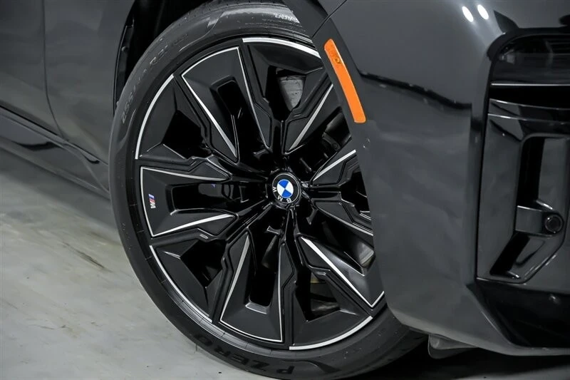 2024 BMW G70 7 Series - Image 4 of 21