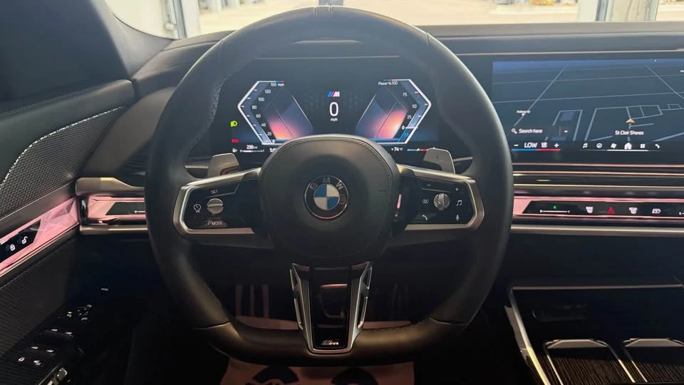 2024 BMW G70 7 Series - Image 5 of 6