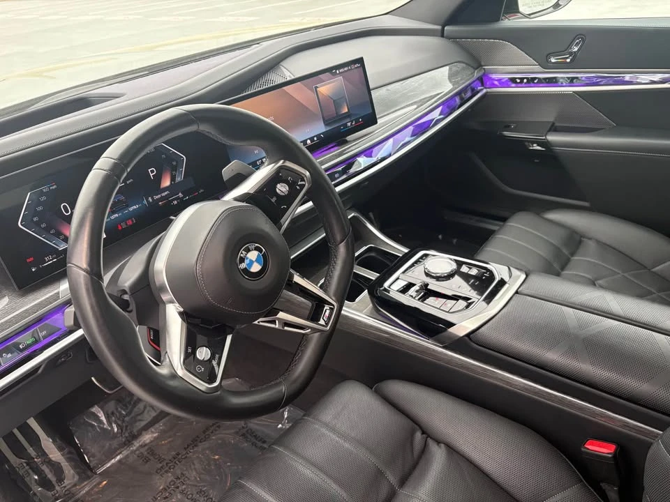 2024 BMW G70 7 Series - Image 2 of 11