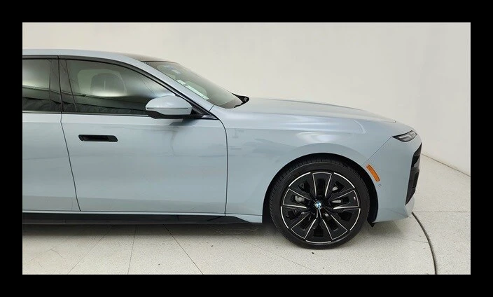 2024 BMW G70 7 Series - Image 7 of 12