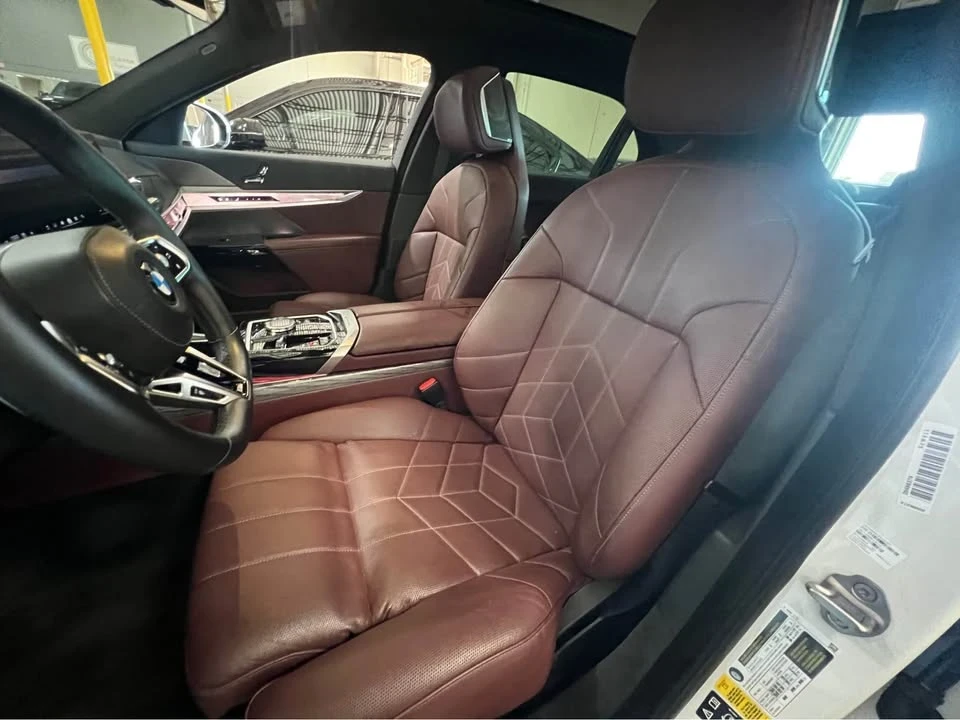 2024 BMW G70 7 Series - Image 7 of 17