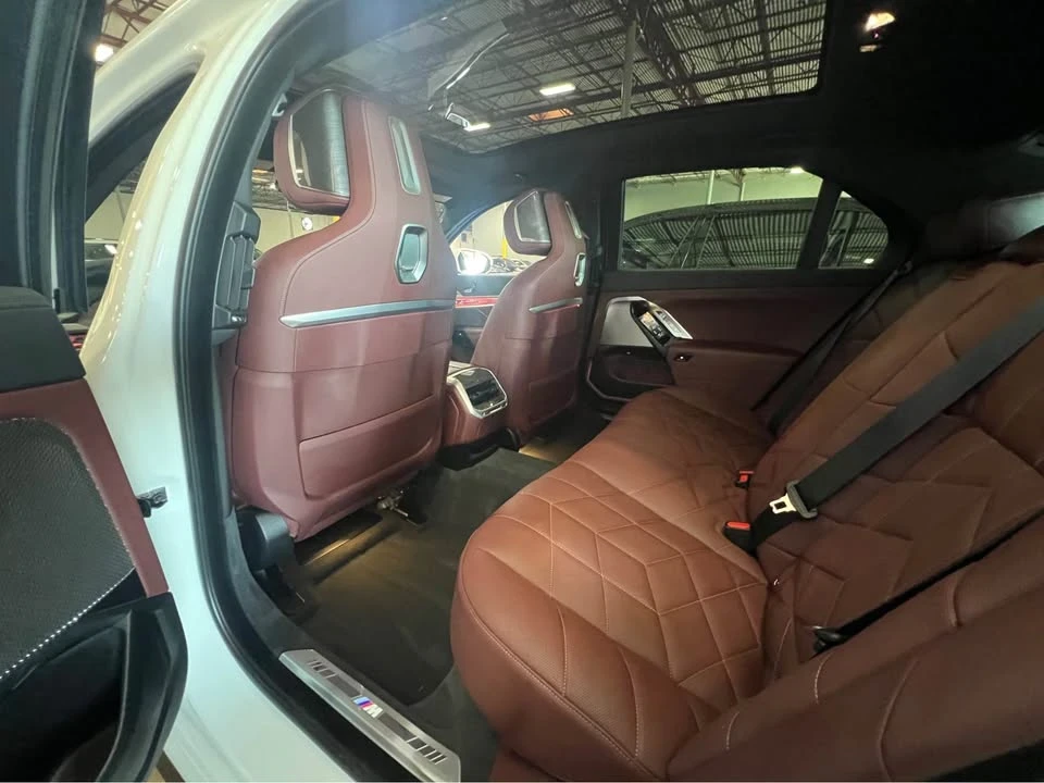2024 BMW G70 7 Series - Image 15 of 17