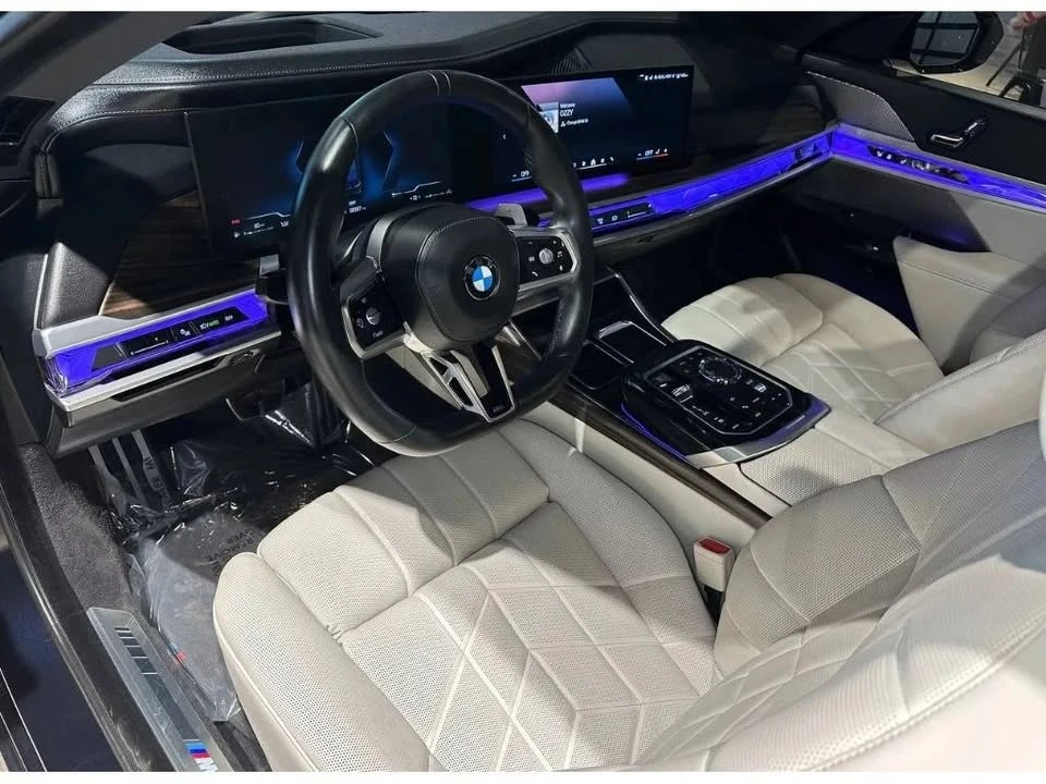 2024 BMW G70 7 Series - Image 13 of 20