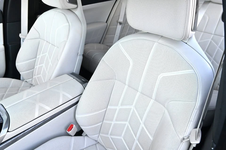 2024 BMW G70 7 Series - Image 9 of 20