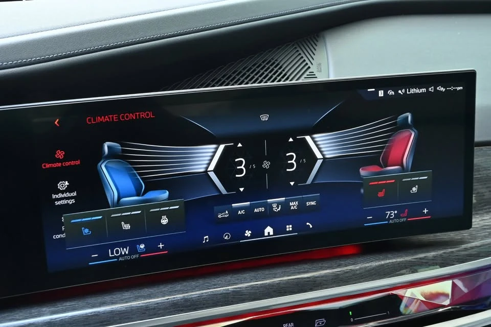 2024 BMW G70 7 Series - Image 13 of 20