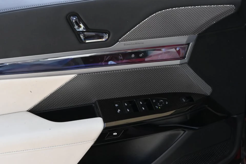 2024 BMW G70 7 Series - Image 8 of 20
