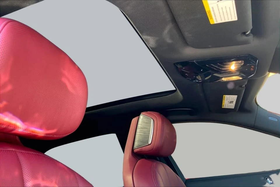 2024 BMW G70 7 Series - Image 14 of 20