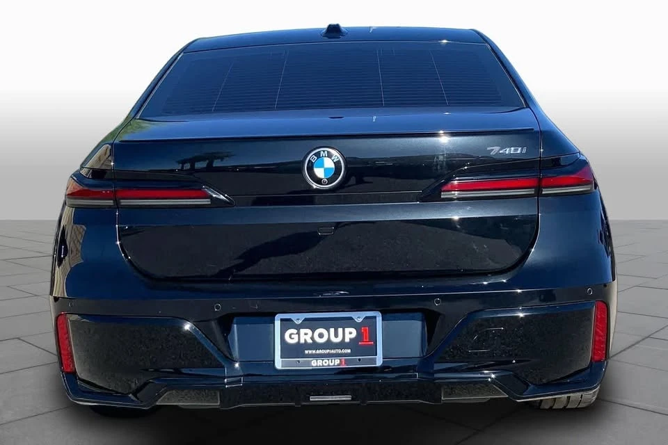 2024 BMW G70 7 Series - Image 5 of 20