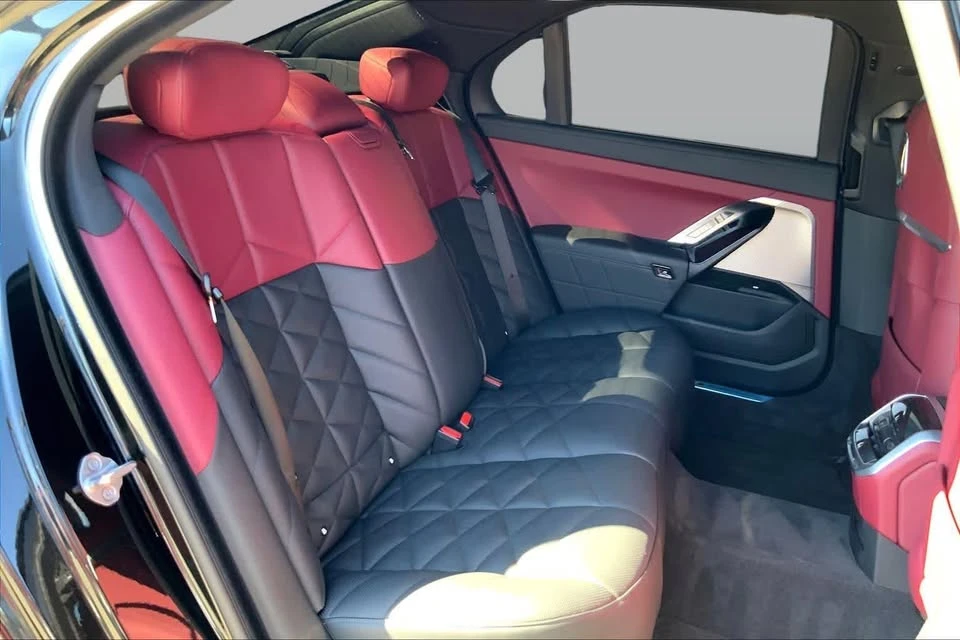 2024 BMW G70 7 Series - Image 19 of 20