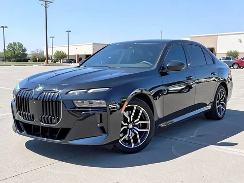 2024 BMW 740i