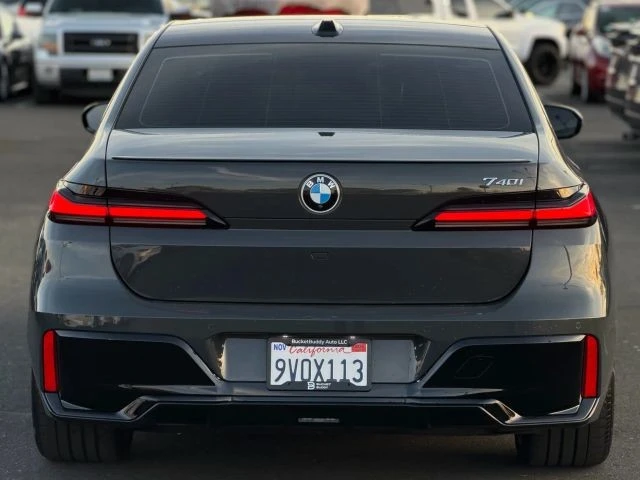 2024 BMW G70 7 Series - Image 8 of 21