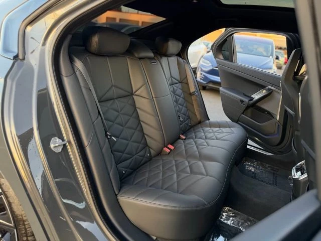 2024 BMW G70 7 Series - Image 12 of 21
