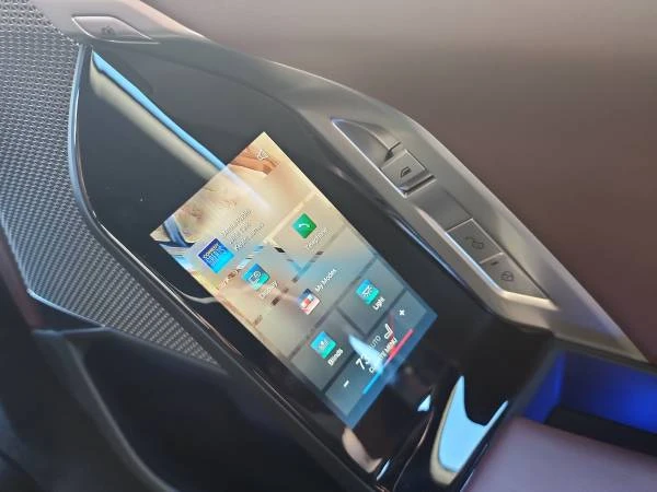 2024 BMW G70 7 Series - Image 18 of 19