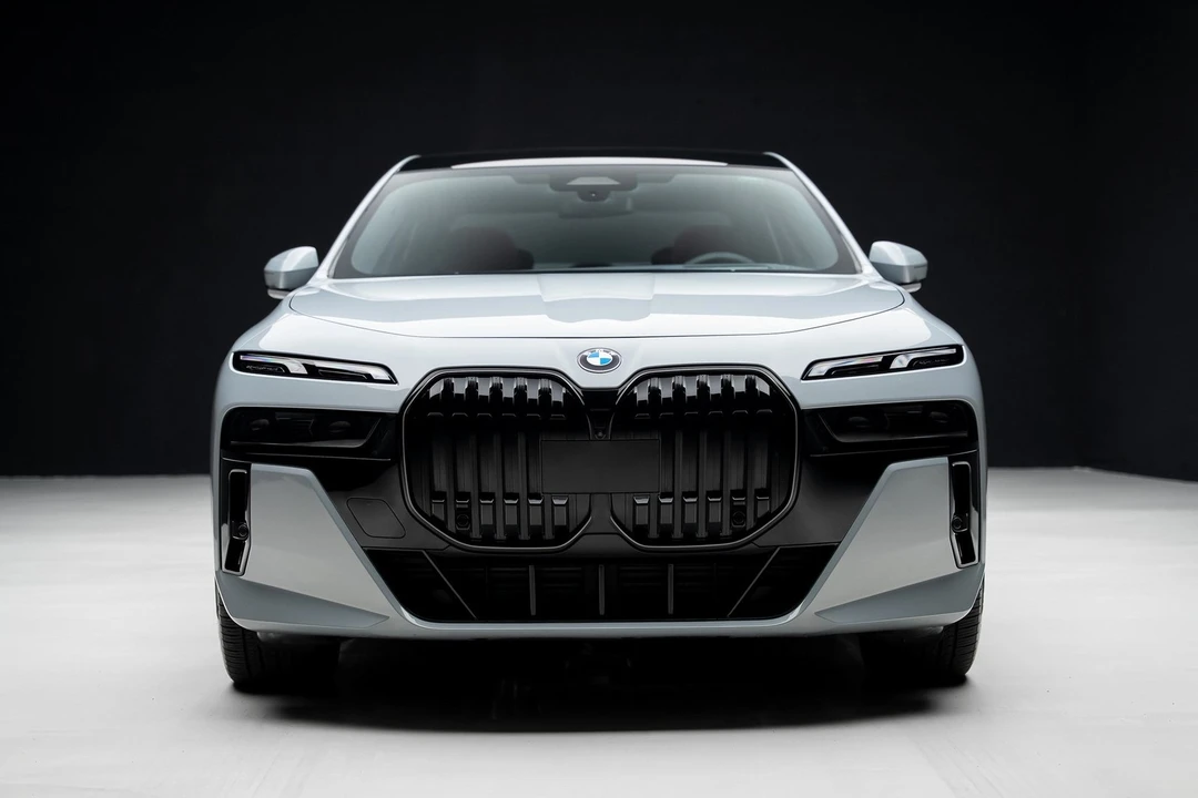 2024 BMW G70 7 Series - Image 7 of 12
