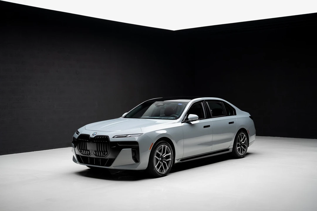 2024 BMW G70 7 Series - Image 4 of 12
