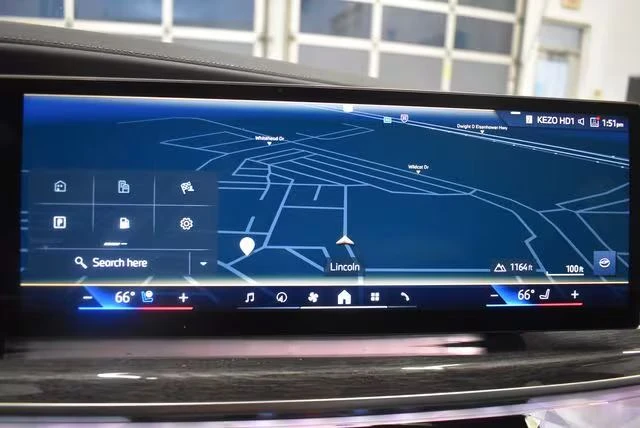 2024 BMW G70 7 Series - Image 8 of 11