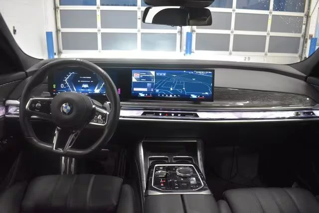 2024 BMW G70 7 Series - Image 7 of 11