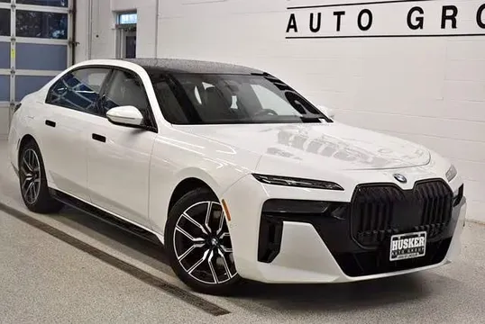 2024 BMW 740i xDrive
