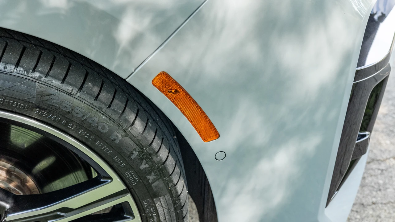 2024 BMW G70 7 Series - Image 30 of 31