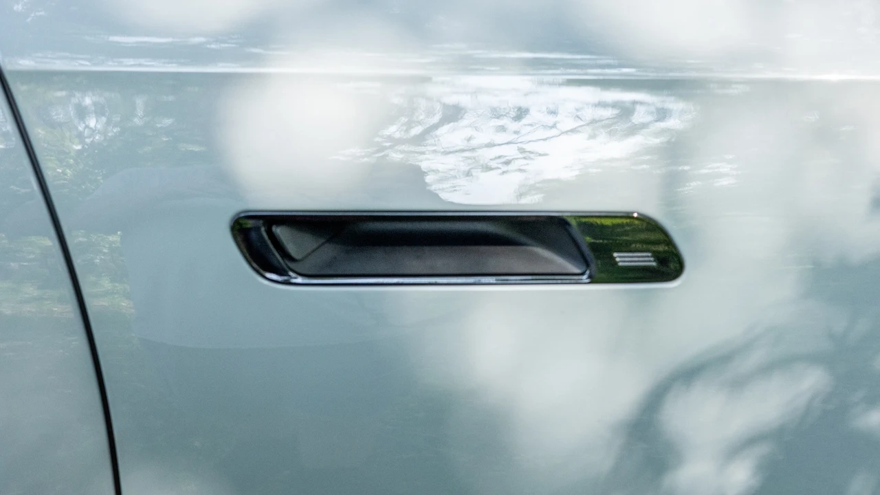 2024 BMW G70 7 Series - Image 29 of 31
