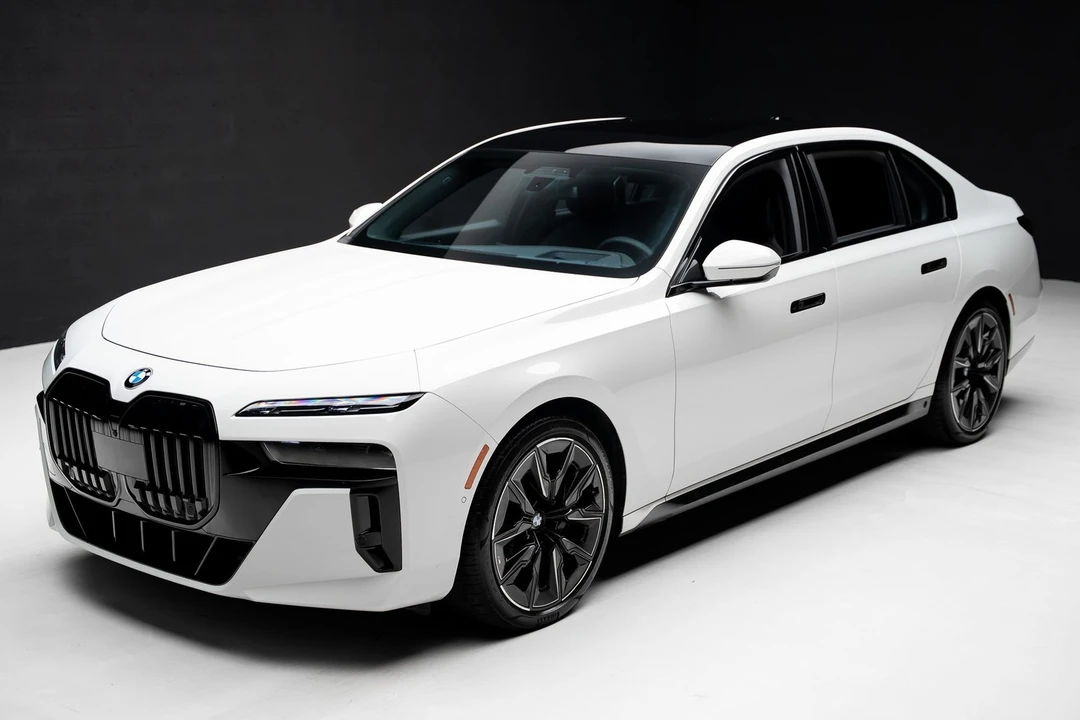 2024 BMW G70 7 Series - Image 6 of 21