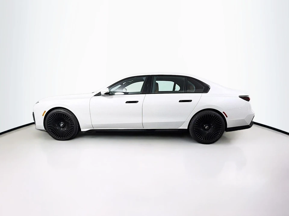 2024 BMW G70 7 Series - Image 5 of 12