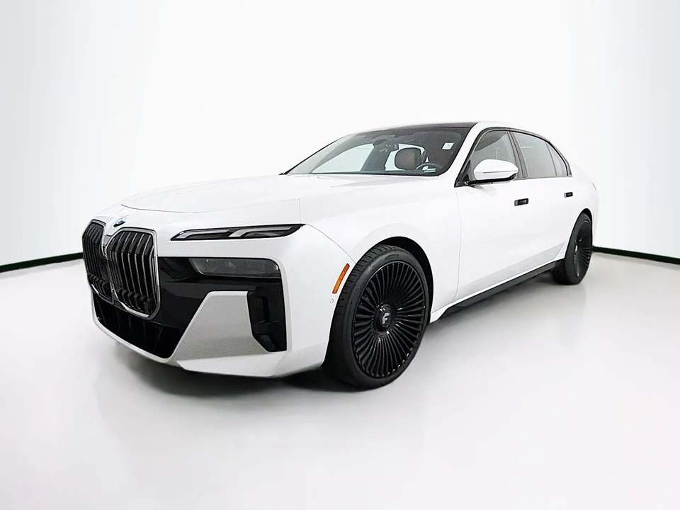 2024 BMW G70 7 Series - Image 4 of 12