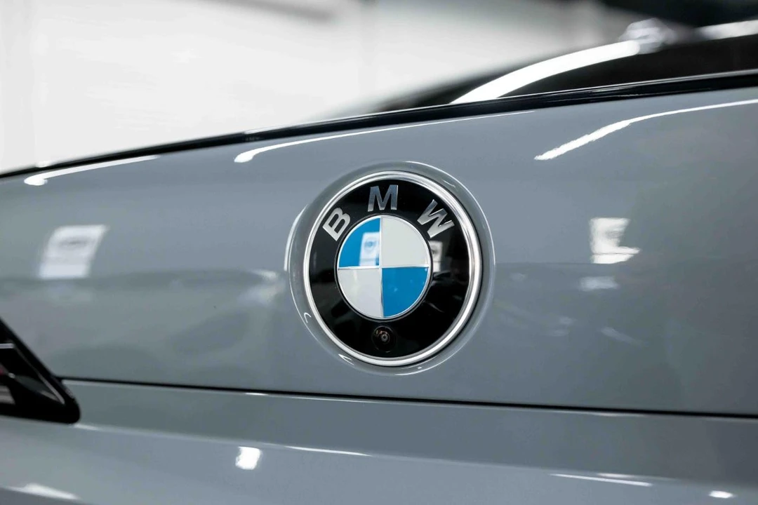 2024 BMW G70 7 Series - Image 28 of 31