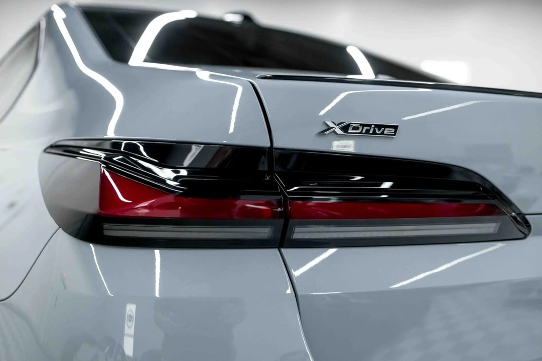 2024 BMW G70 7 Series - Image 30 of 31