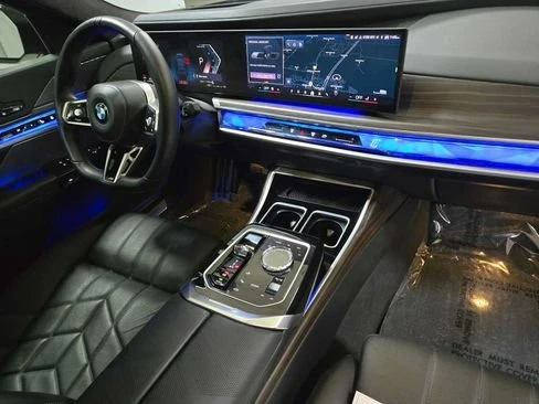 2024 BMW G70 7 Series - Image 9 of 19