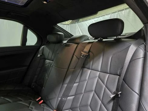 2024 BMW G70 7 Series - Image 16 of 19
