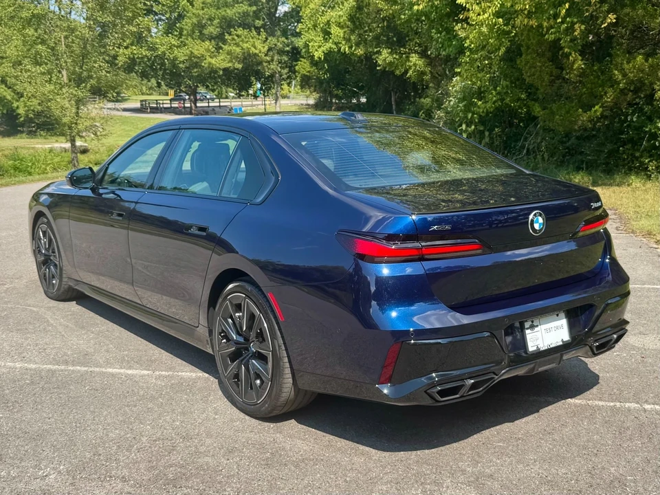 2024 BMW G70 7 Series - Image 4 of 12