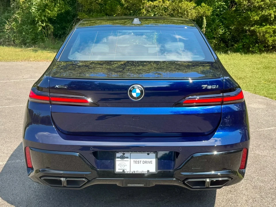 2024 BMW G70 7 Series - Image 6 of 12