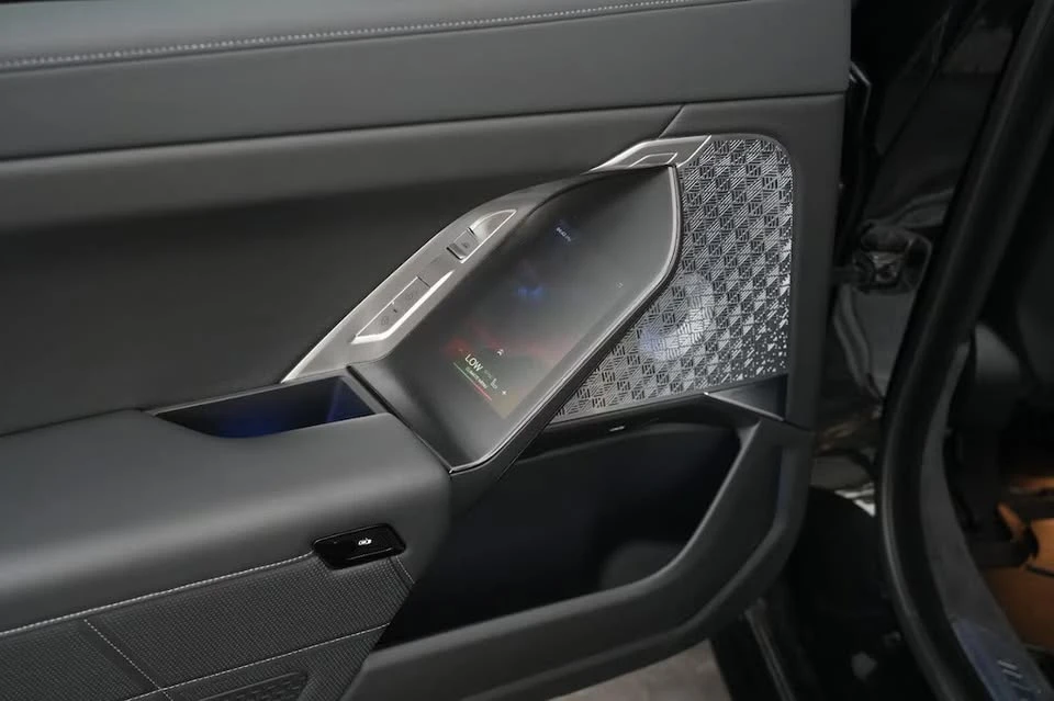 2024 BMW G70 7 Series - Image 19 of 20