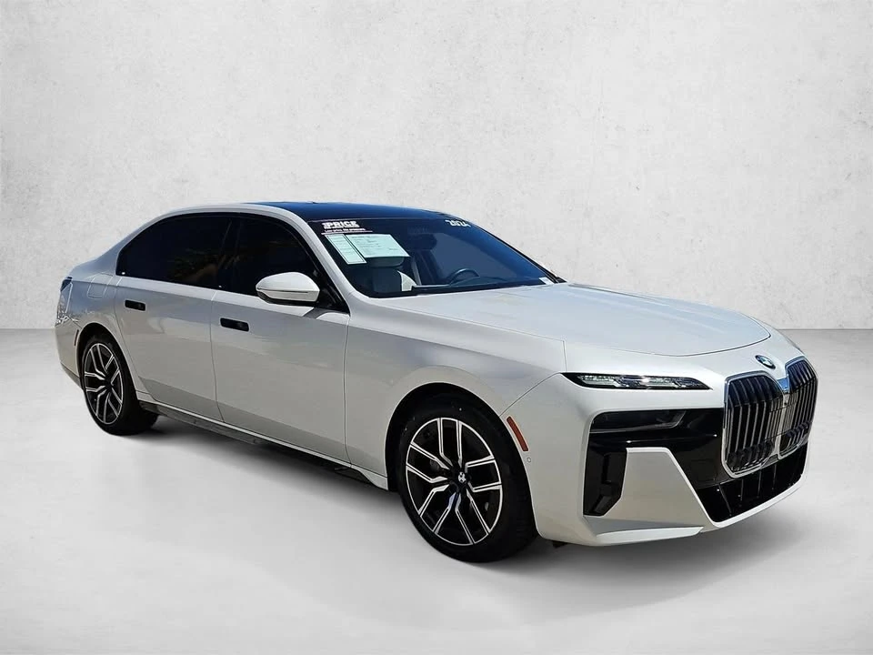 2024 BMW G70 7 Series - Image 3 of 20