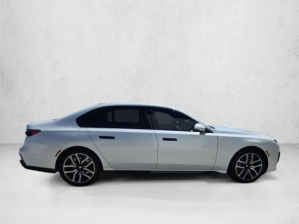 2024 BMW G70 7 Series - Image 4 of 20
