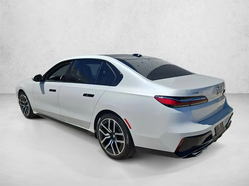 2024 BMW G70 7 Series - Image 8 of 20
