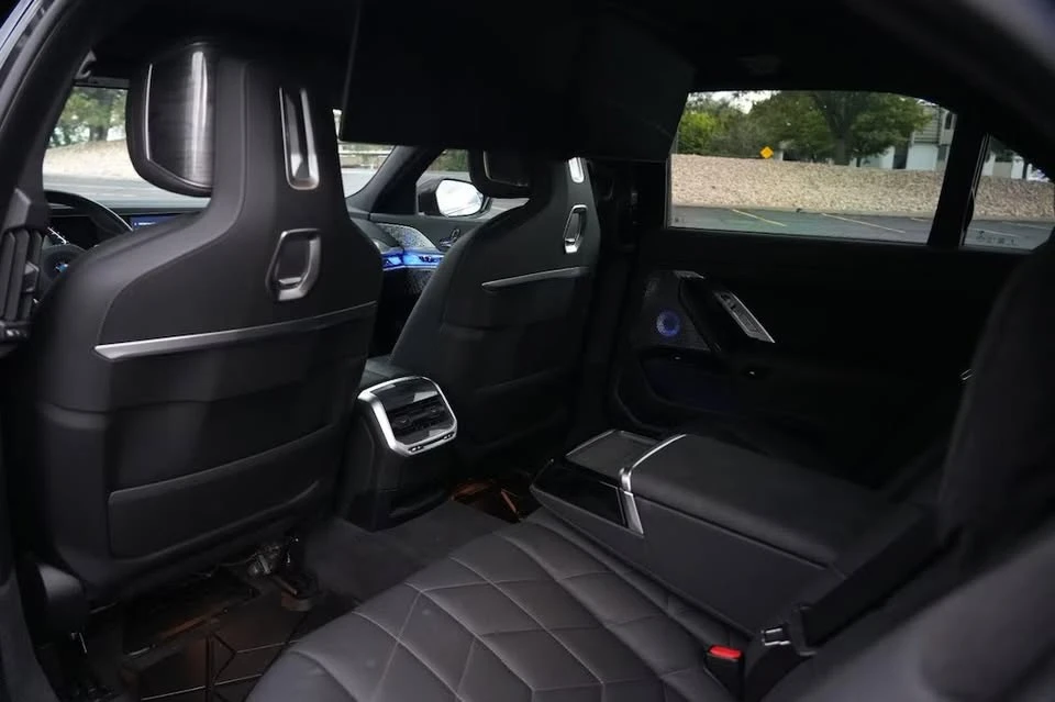 2024 BMW G70 7 Series - Image 17 of 20