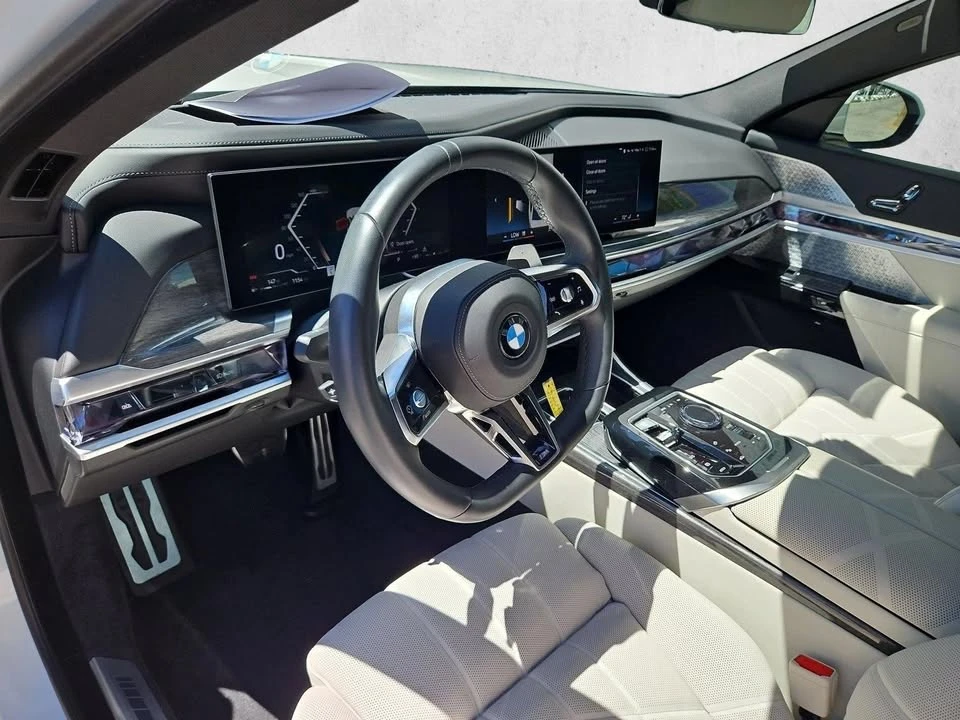 2024 BMW G70 7 Series - Image 10 of 20