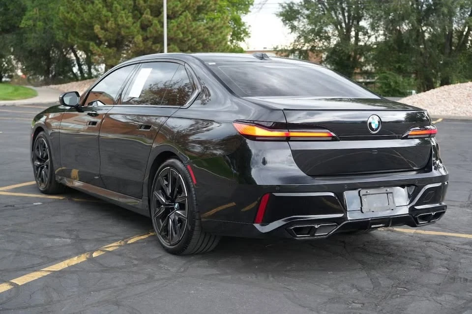 2024 BMW G70 7 Series - Image 7 of 20