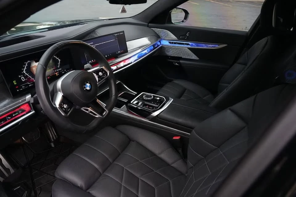 2024 BMW G70 7 Series - Image 10 of 20