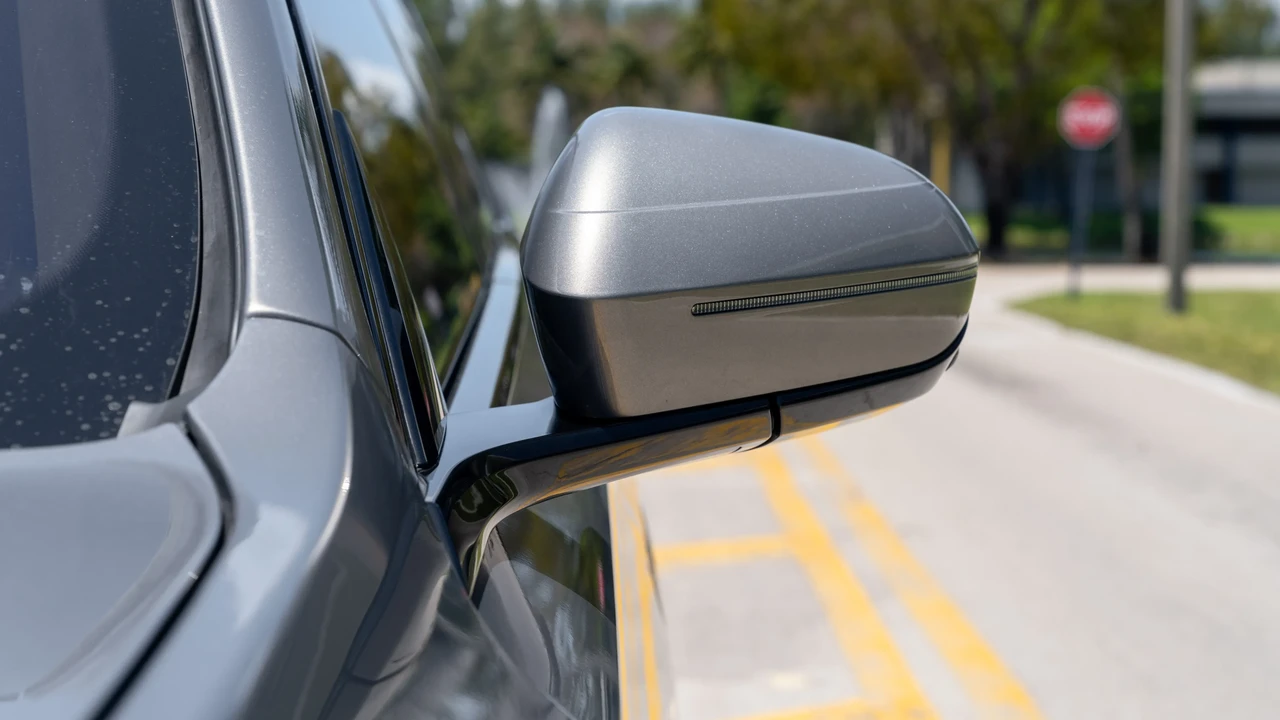 2024 BMW G70 7 Series - Image 17 of 31