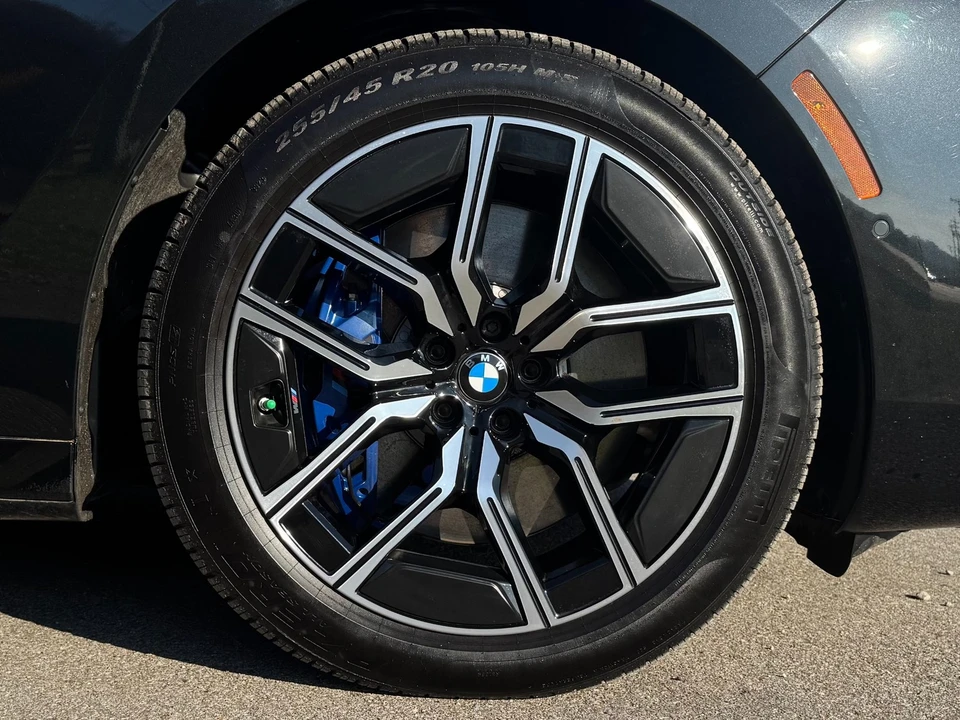 2024 BMW G70 7 Series - Image 9 of 12