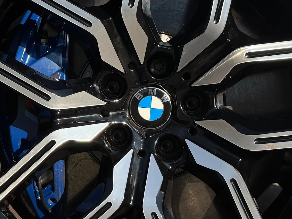 2024 BMW G70 7 Series - Image 10 of 12
