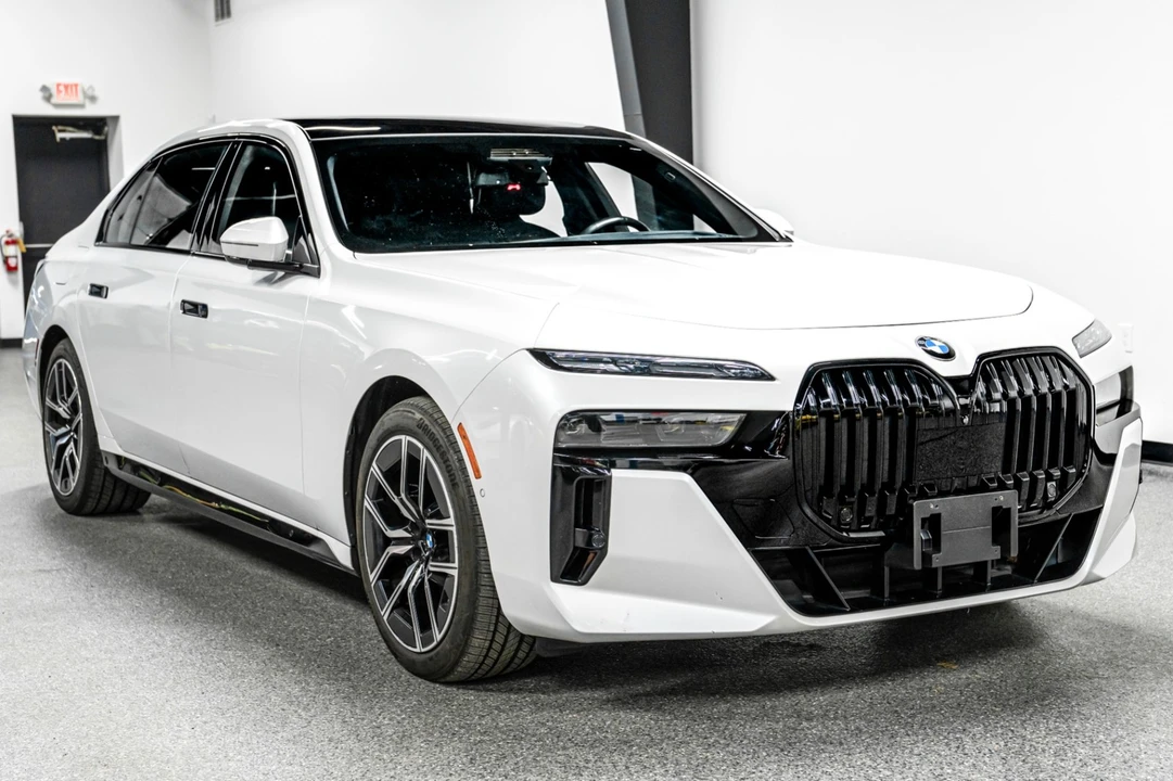 2024 BMW G70 7 Series - Image 3 of 21