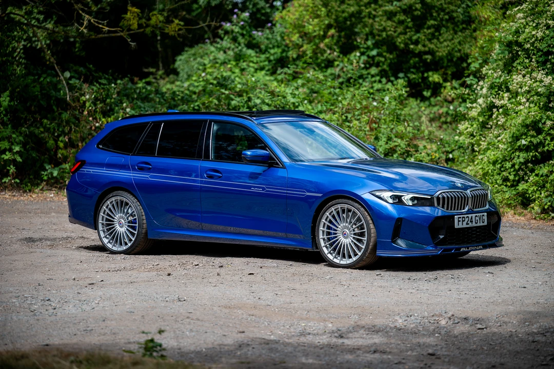 2024 BMW Alpina B3 - Image 3 of 31