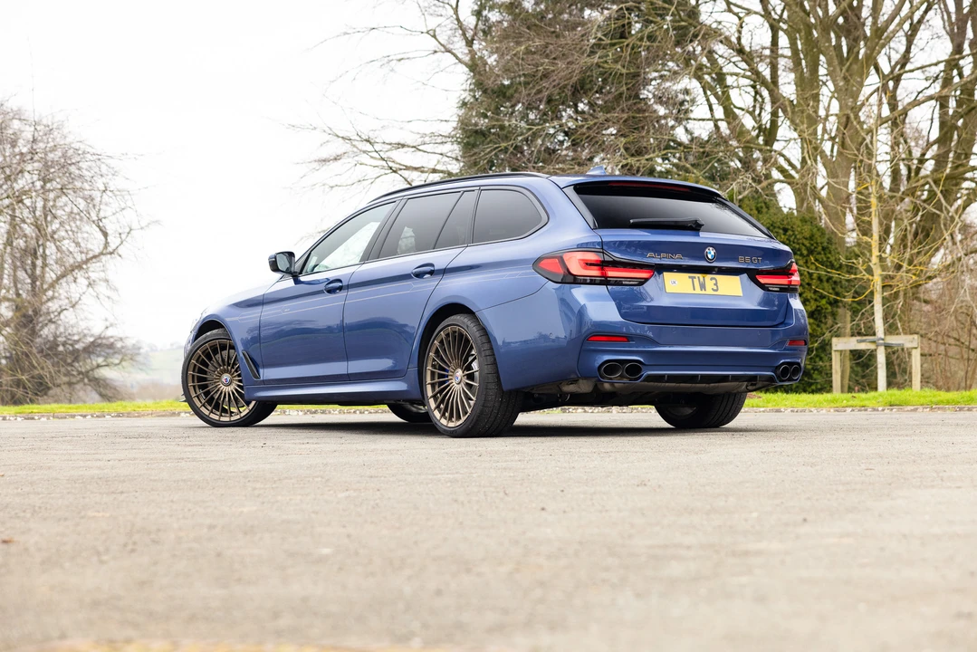 2024 BMW Alpina B5 - Image 27 of 31