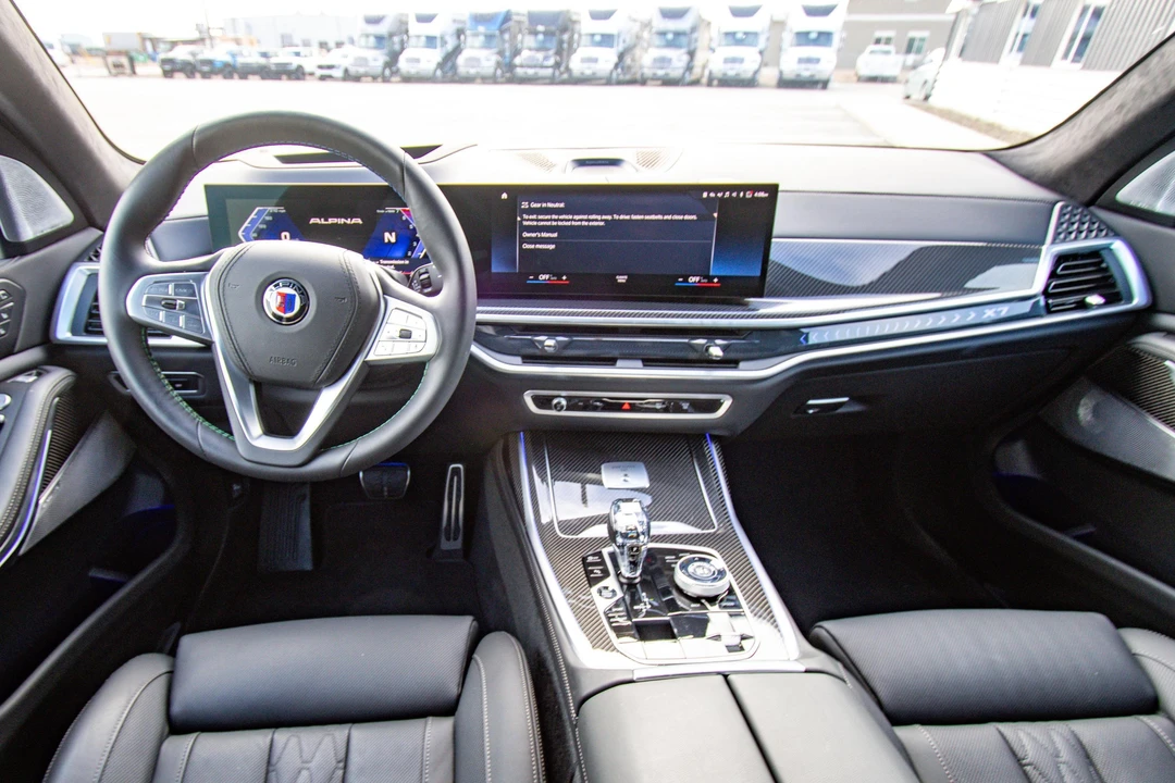 2024 BMW Alpina XB7 - Image 24 of 31