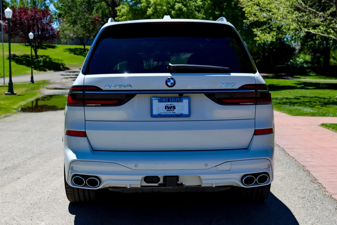 2024 BMW Alpina XB7 - Image 5 of 31