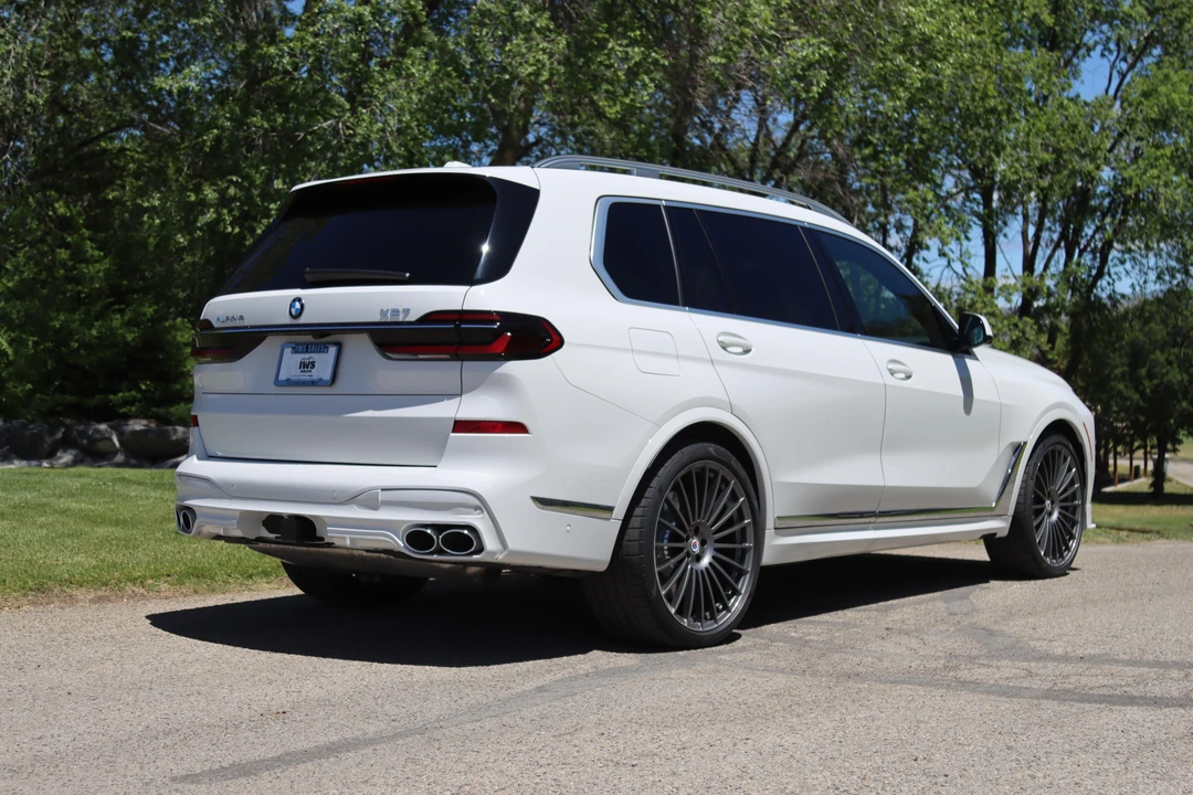 2024 BMW Alpina XB7 - Image 12 of 31